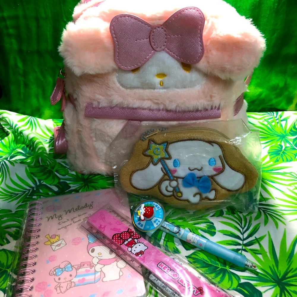 Sanrio Plushy Bundle